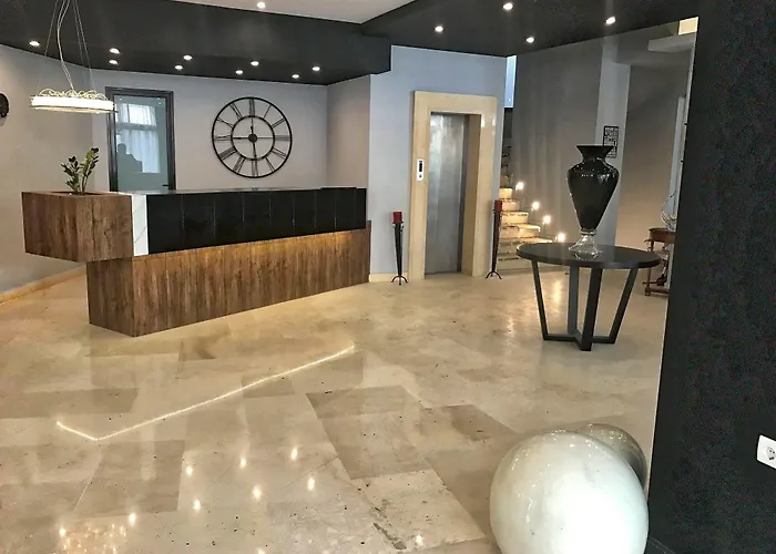 Gq Hotel & Club - Adults Only