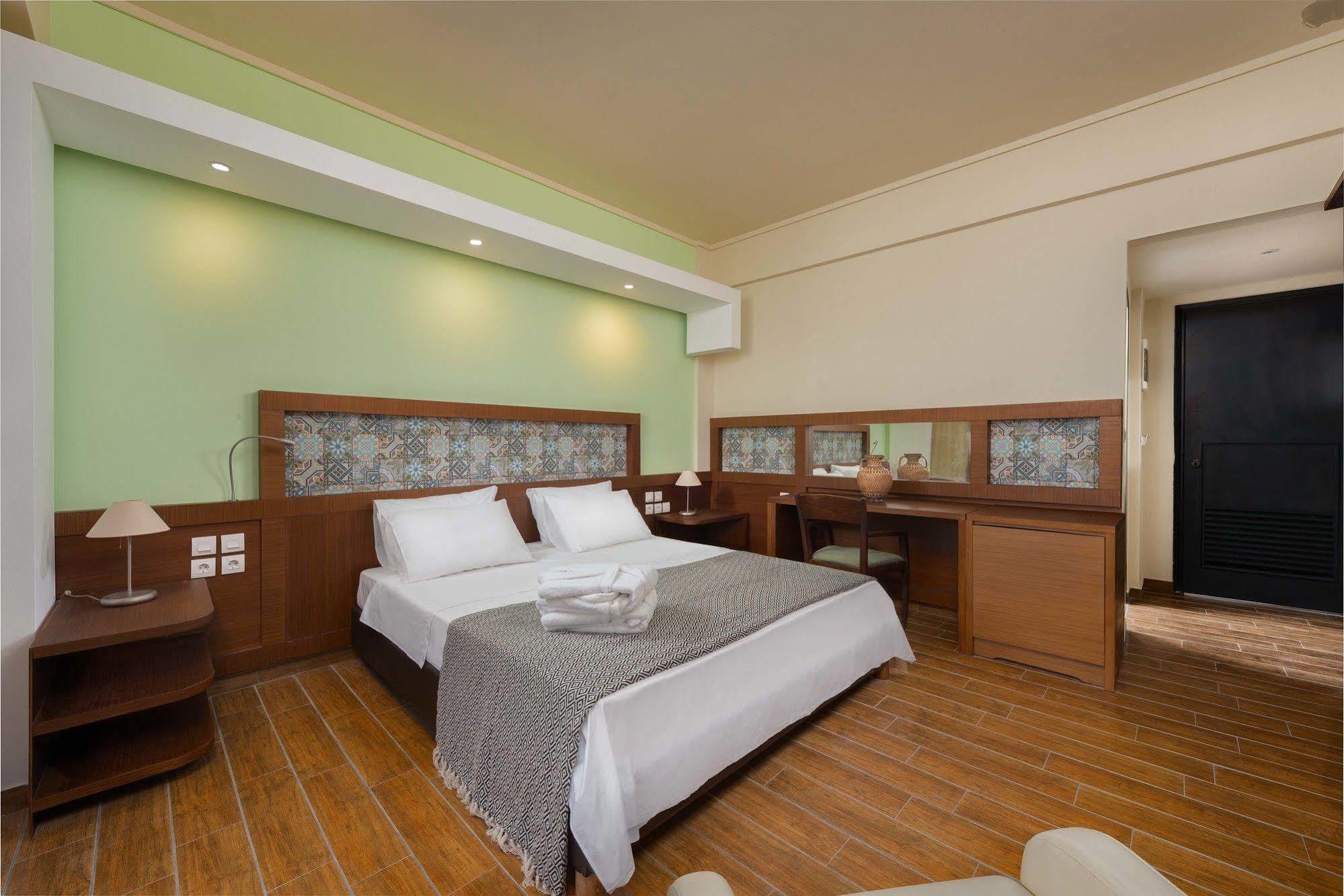 Hotel Gq & Club - Adults Only 4*