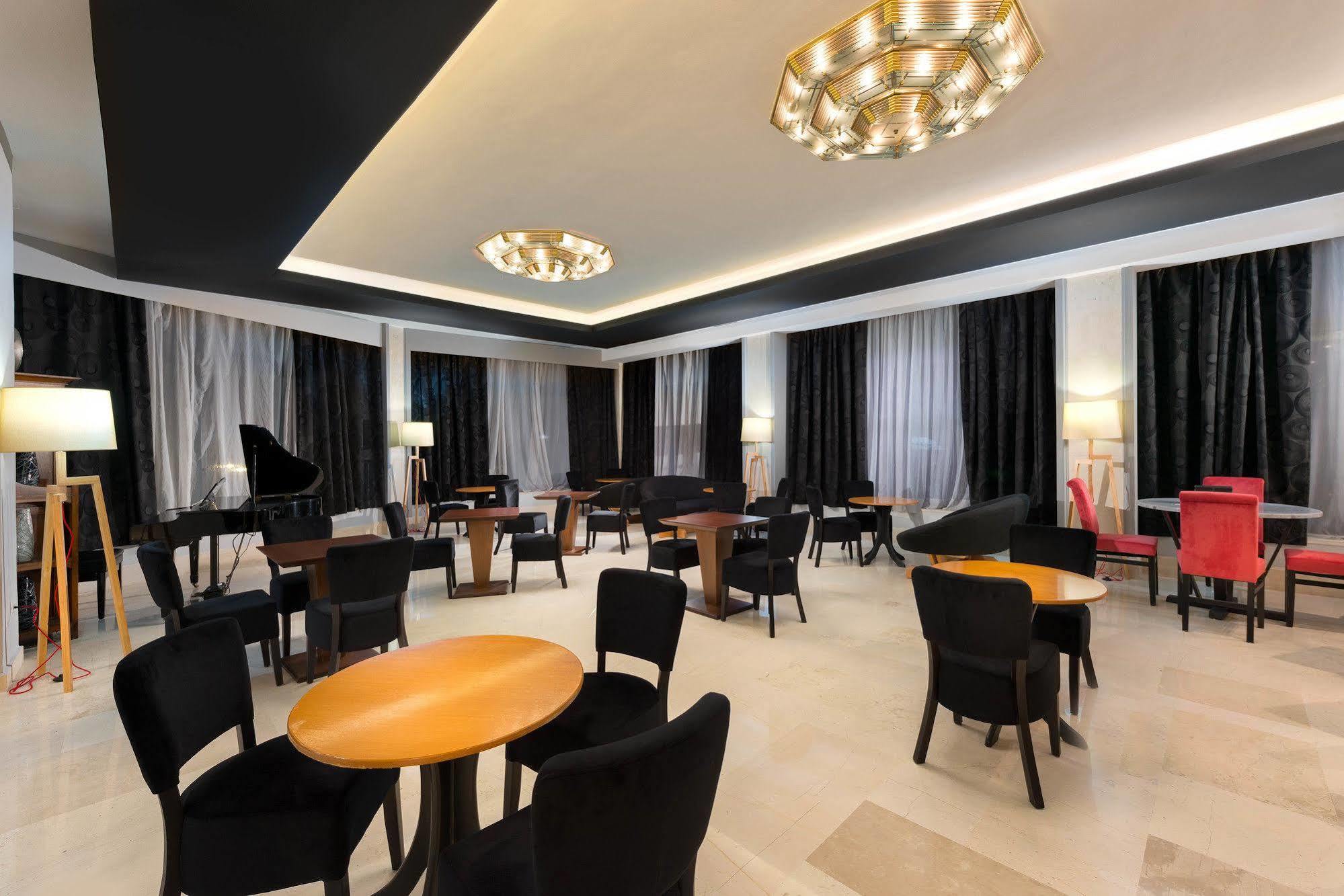 Hotel Gq & Club - Adults Only
